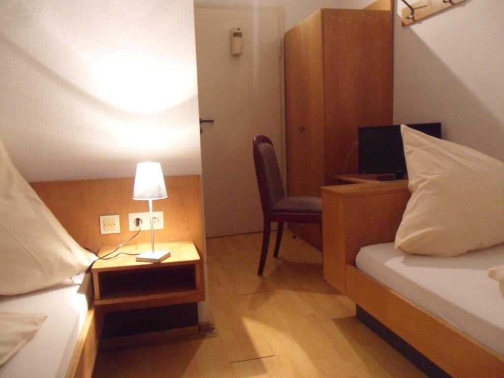 Hotel Funk Bietigheim-Bissingen Pokoj fotografie